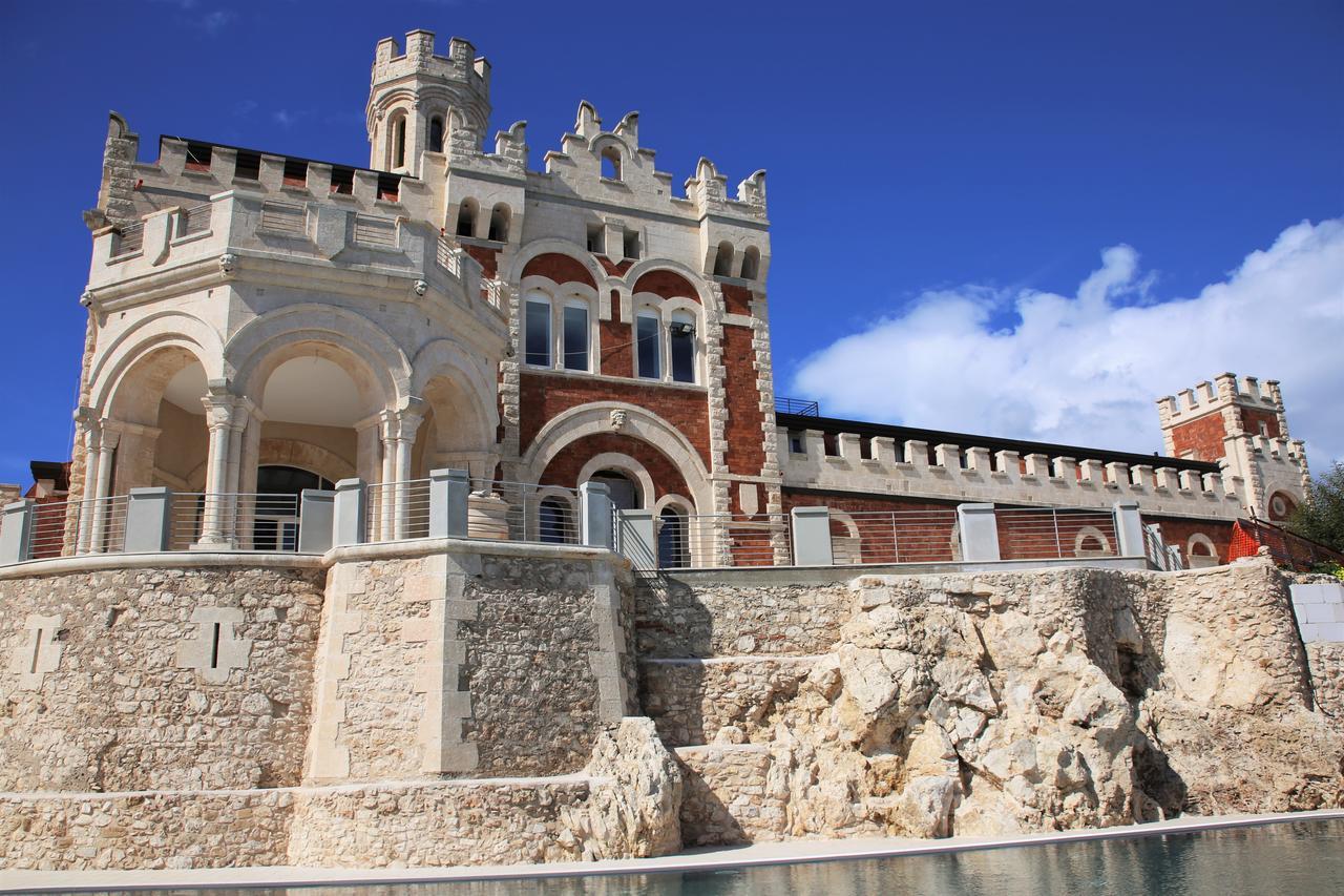 Castello Tafuri Hotel Portopalo Di Capo Passero Kültér fotó