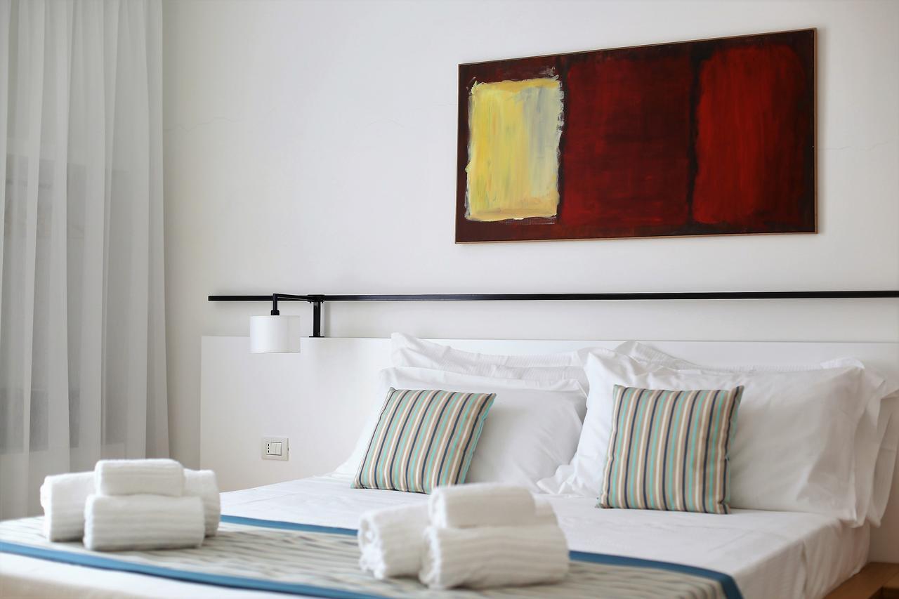 Castello Tafuri Hotel Portopalo Di Capo Passero Kültér fotó