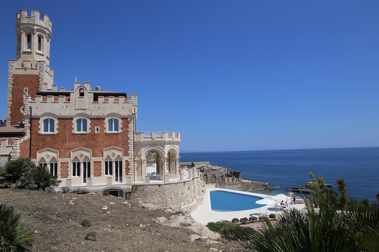 Castello Tafuri Hotel Portopalo Di Capo Passero Kültér fotó