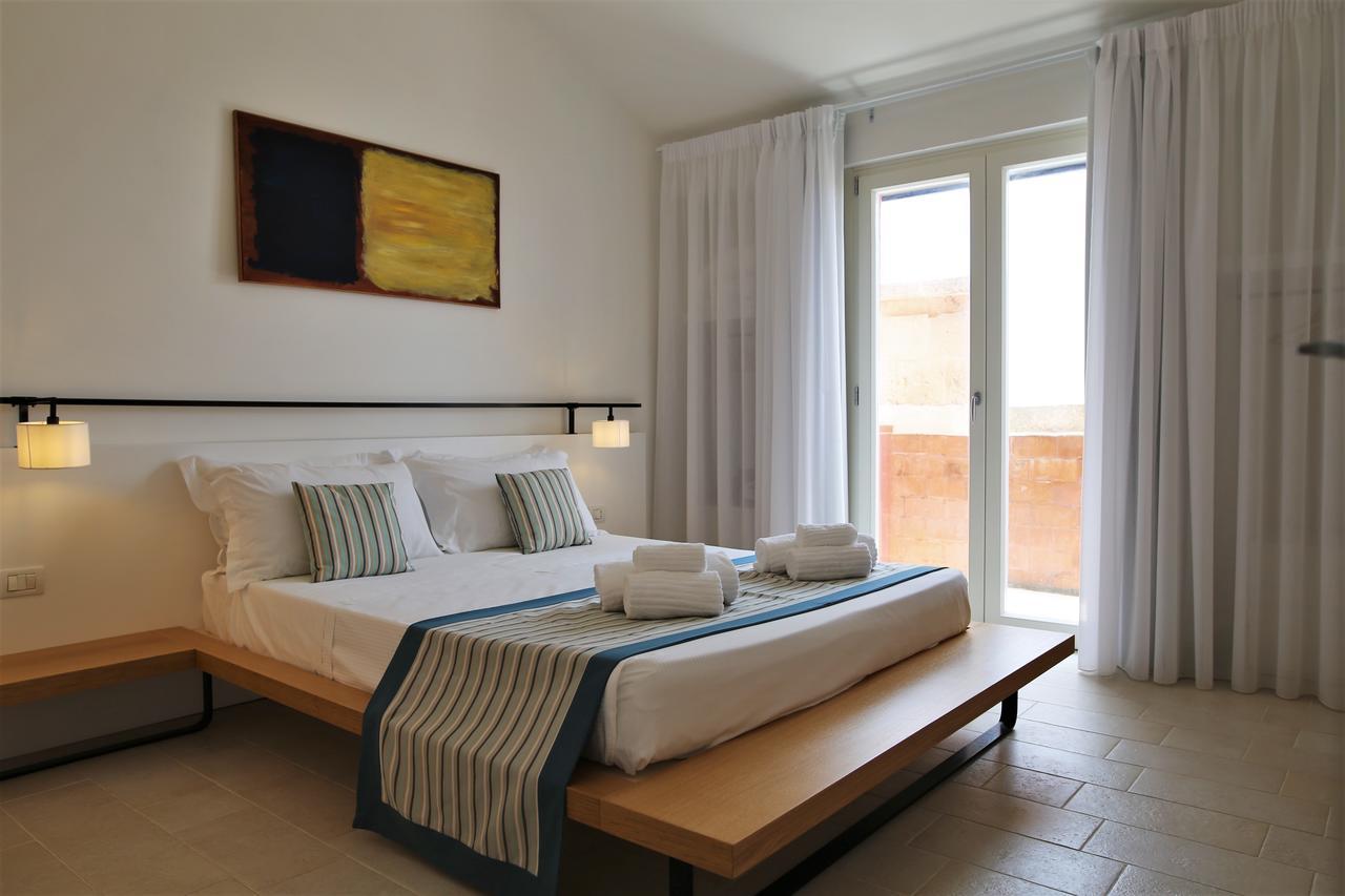 Castello Tafuri Hotel Portopalo Di Capo Passero Kültér fotó