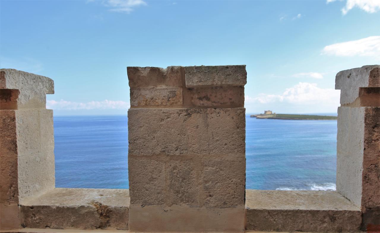 Castello Tafuri Hotel Portopalo Di Capo Passero Kültér fotó